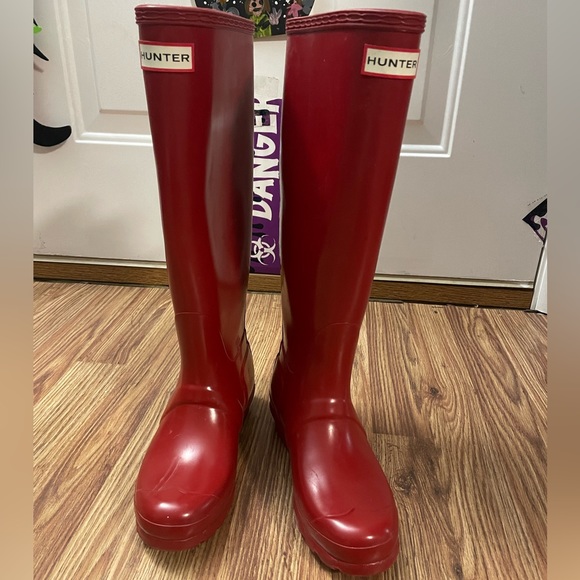 Hunter Boots - Picture 1 of 3